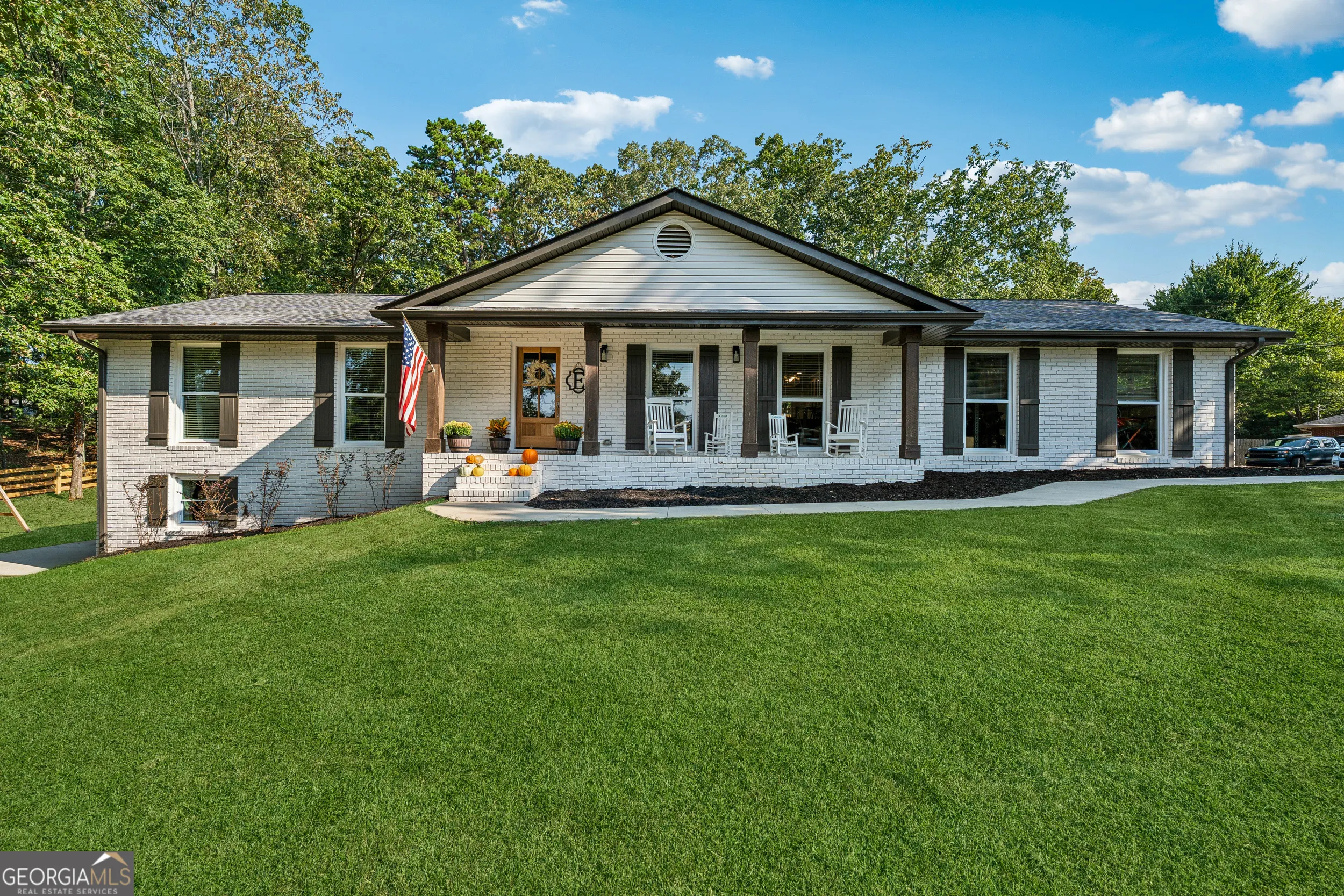 2405 VIRGINIA HEIGHTS Drive