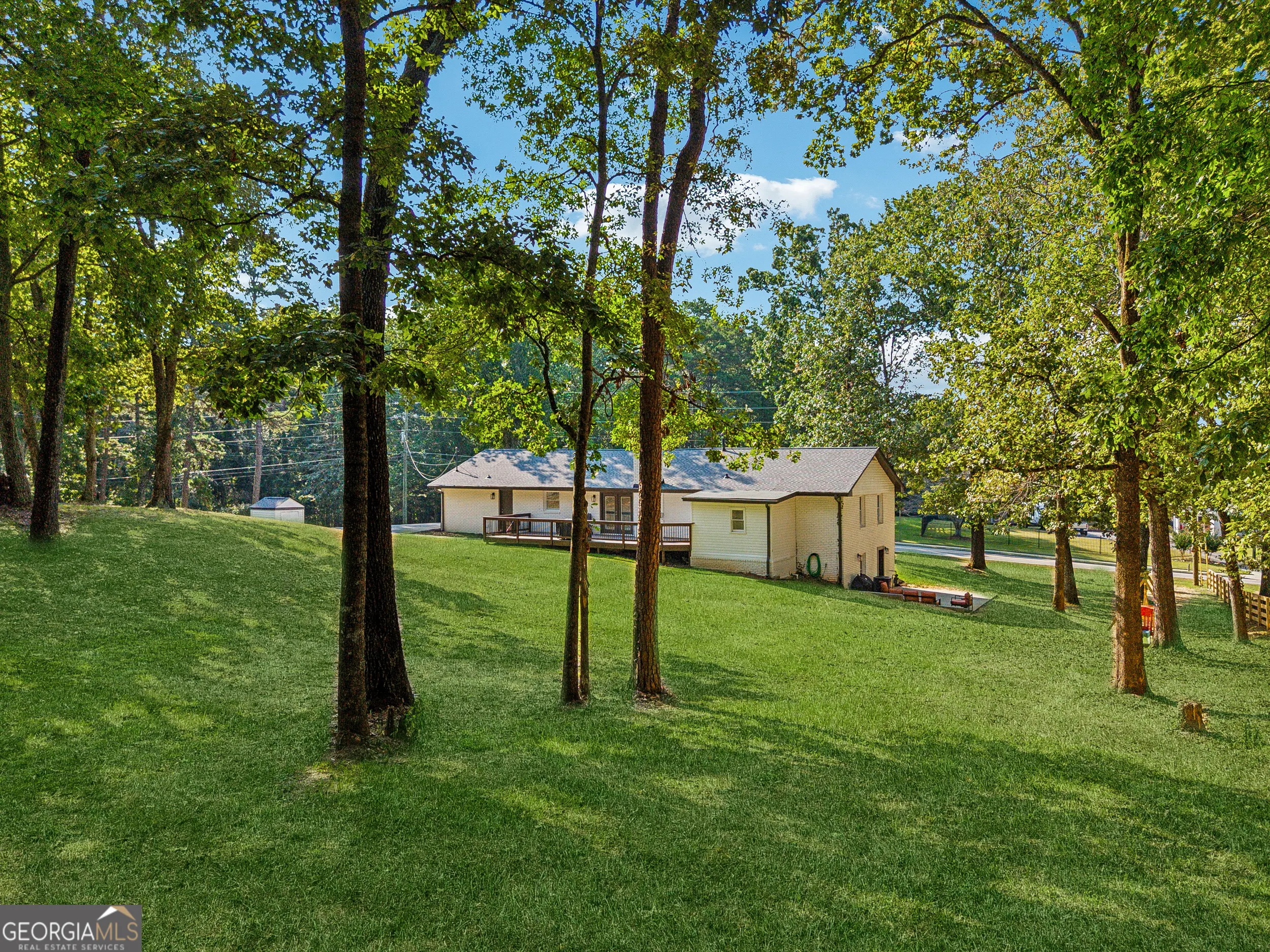 2405 VIRGINIA HEIGHTS Drive