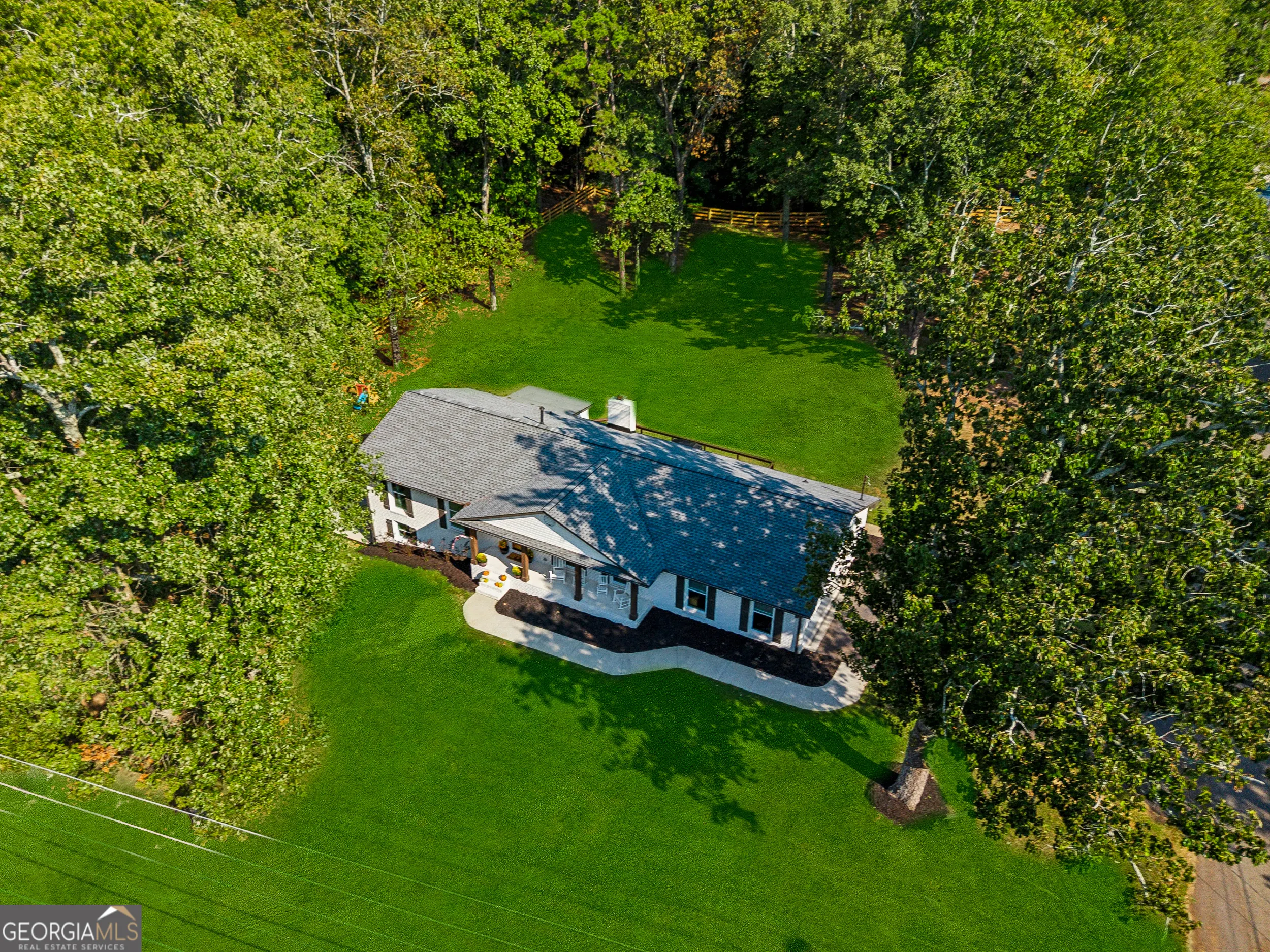 2405 VIRGINIA HEIGHTS Drive