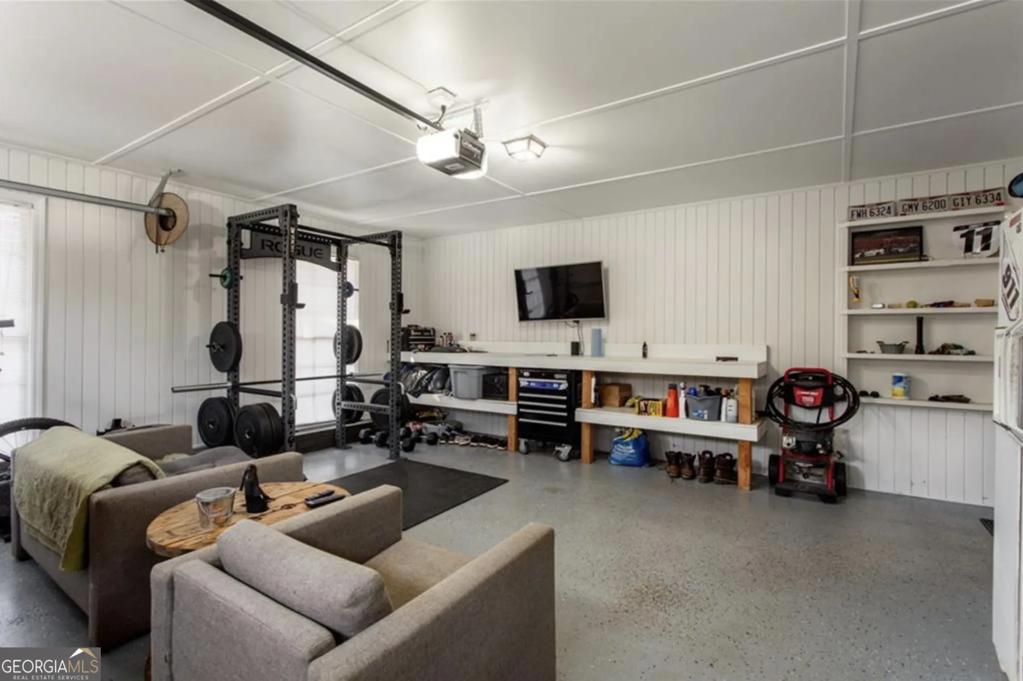 2405 VIRGINIA HEIGHTS Drive
