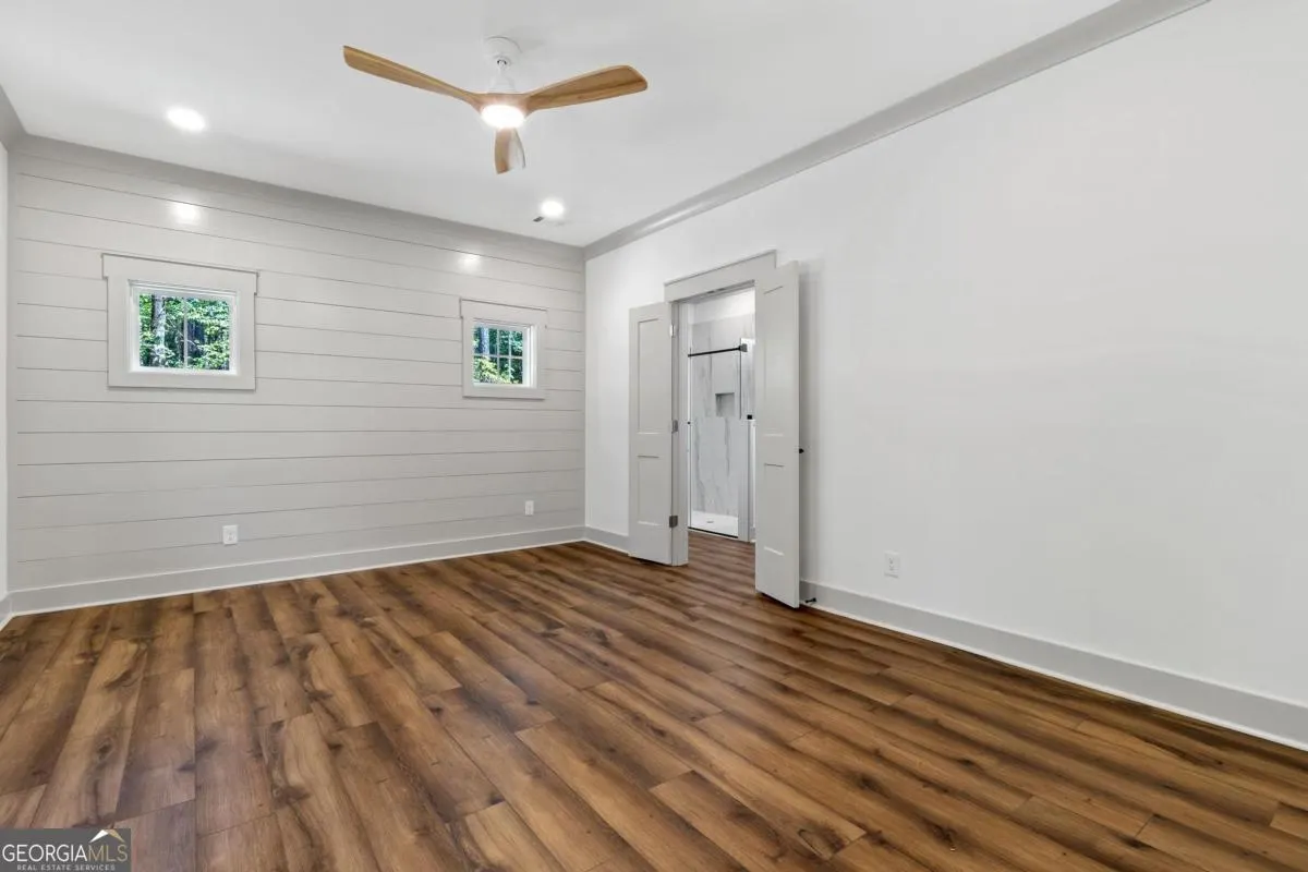 407 Thomas Drive