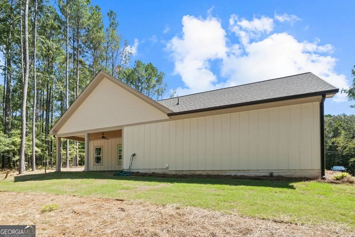 407 Thomas Drive
