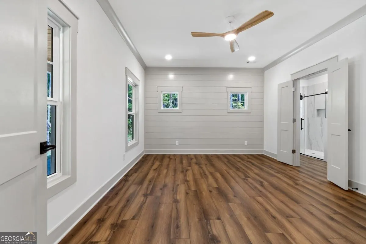 407 Thomas Drive