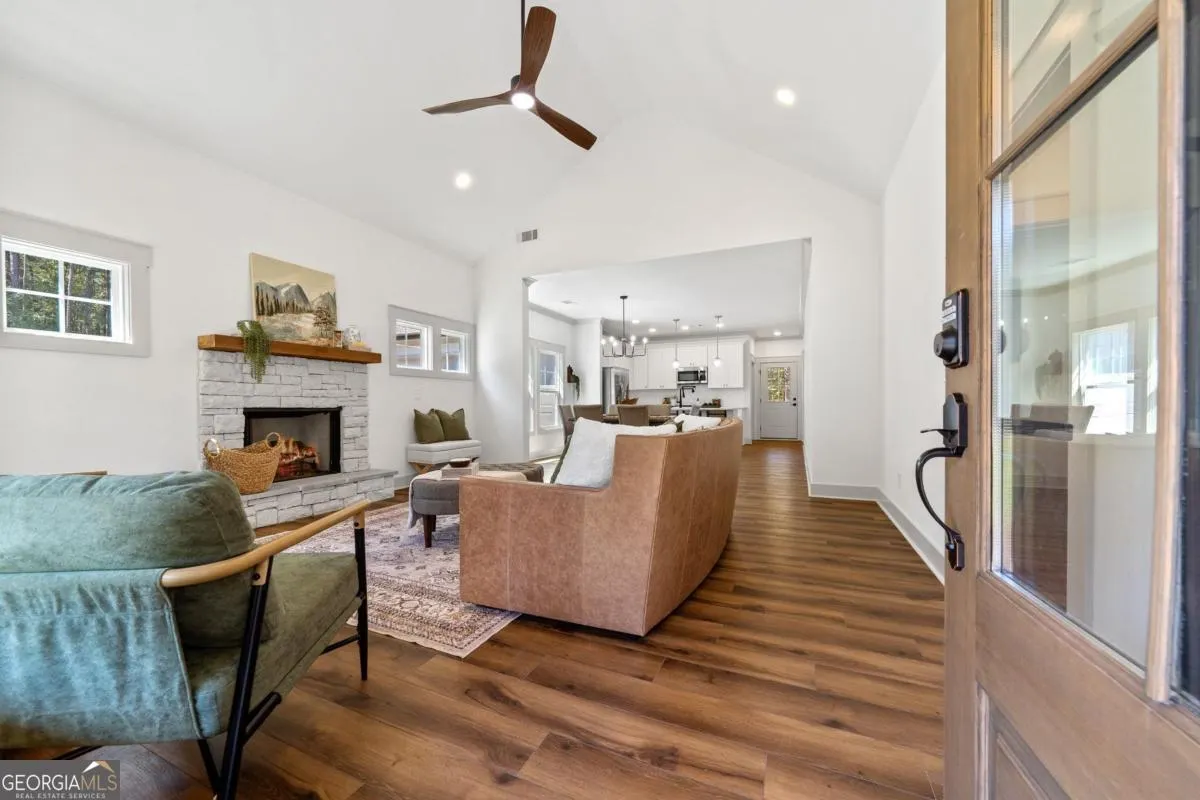 407 Thomas Drive