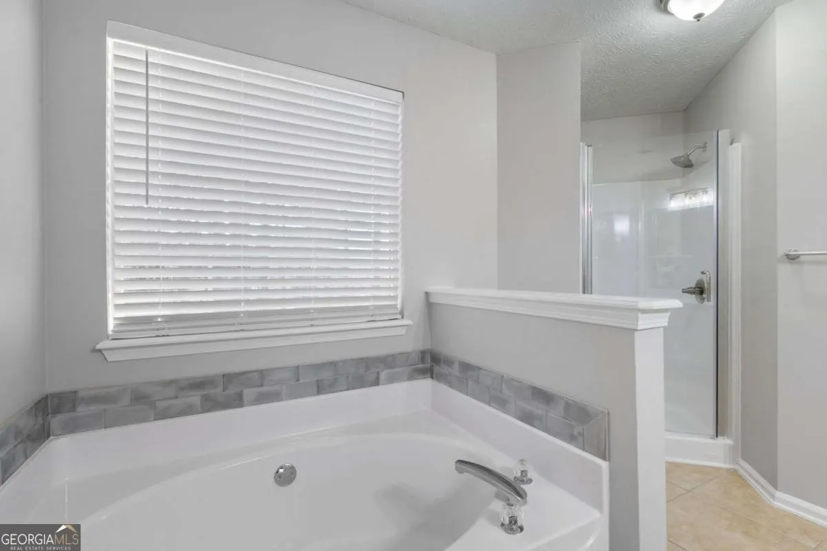 2911 Noah Drive