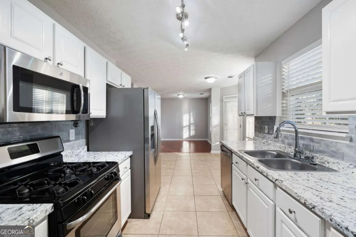 2911 Noah Drive