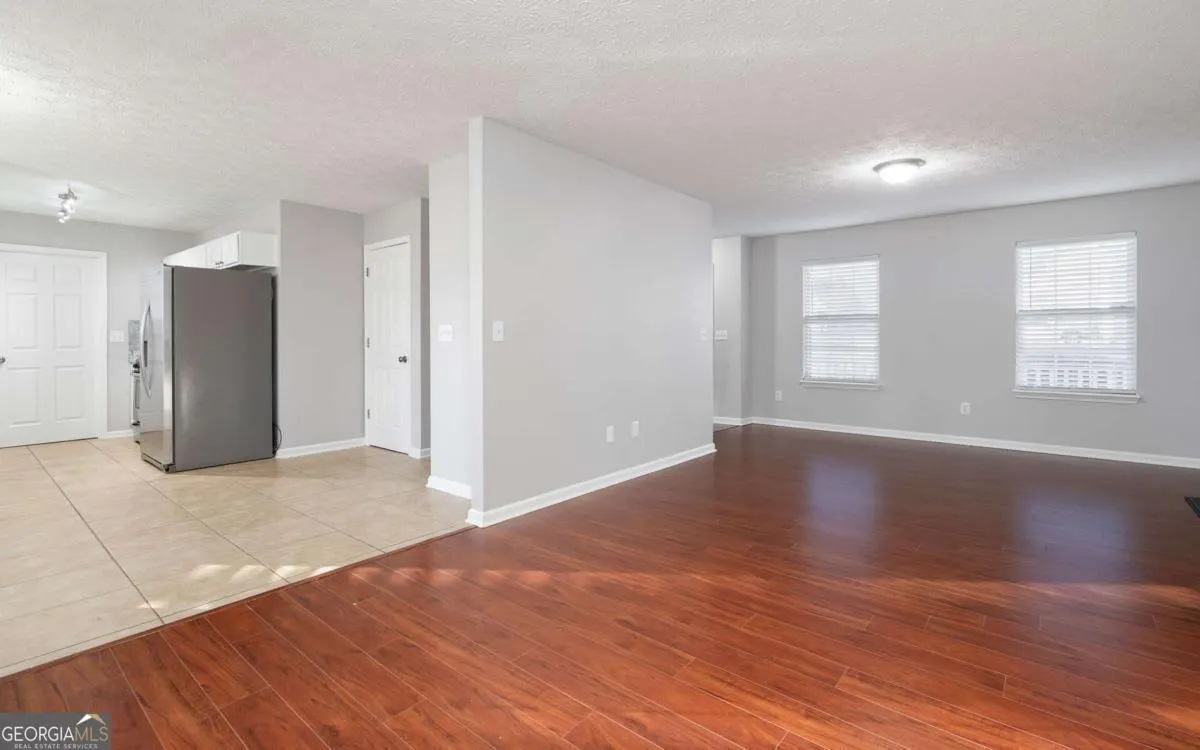 2911 Noah Drive