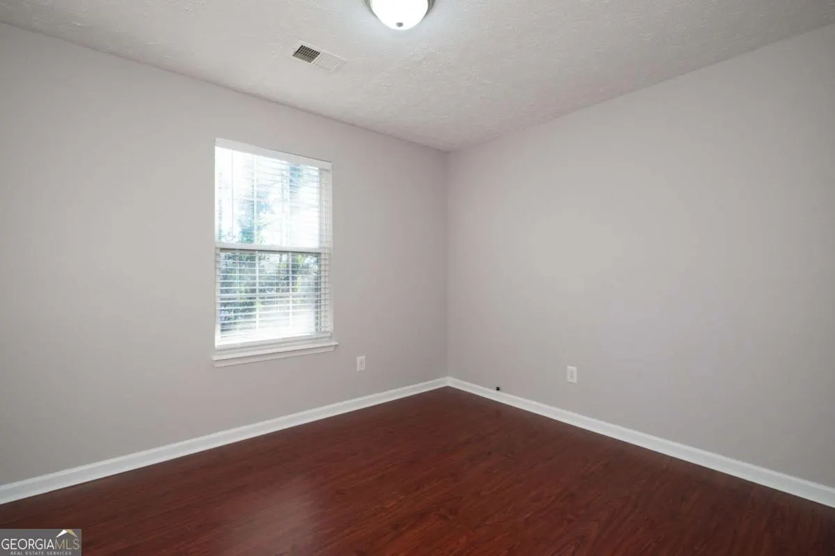 2911 Noah Drive
