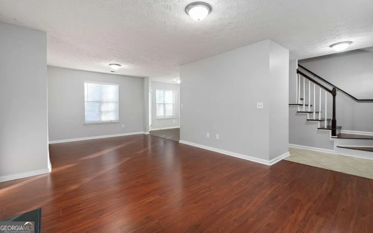 2911 Noah Drive