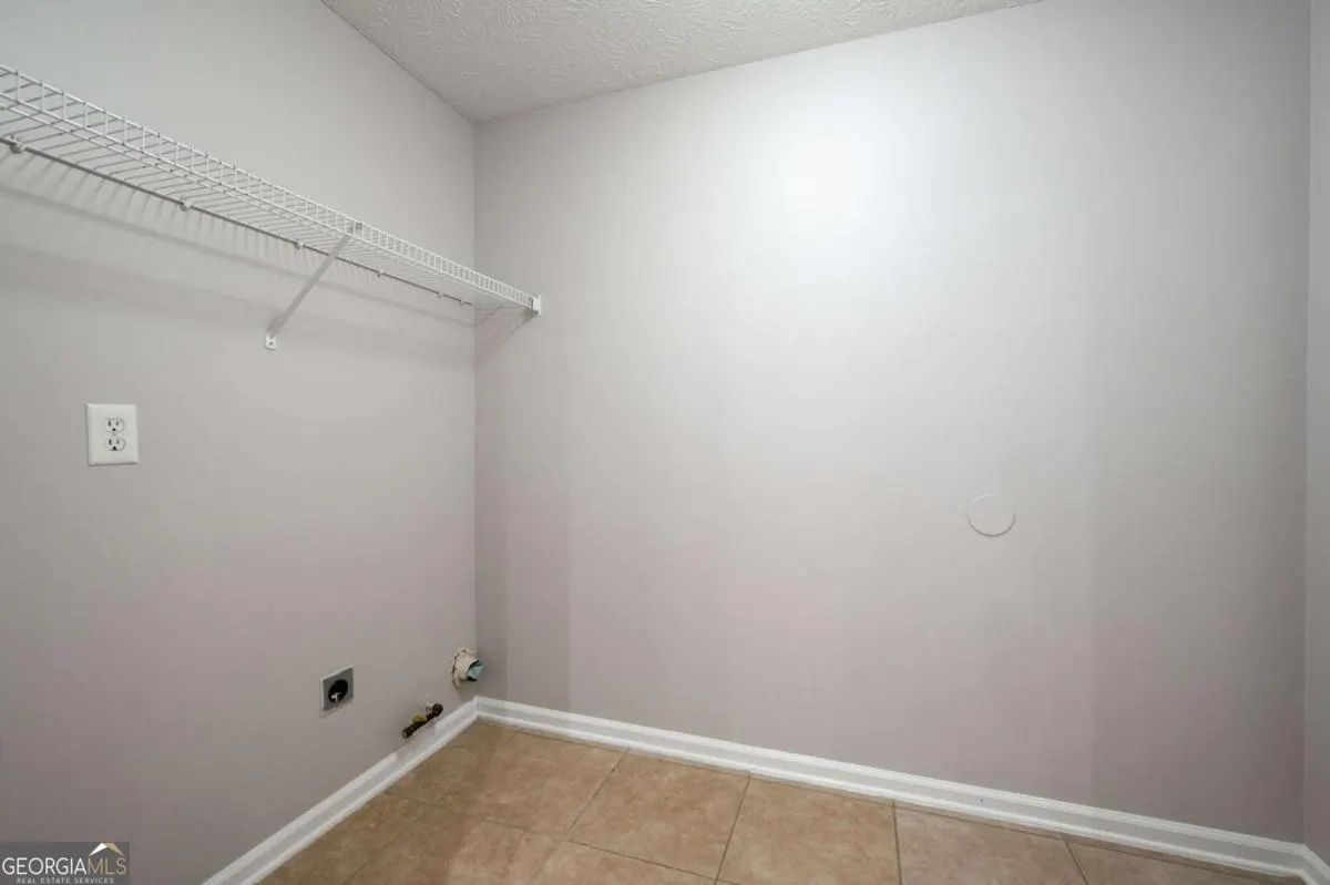 2911 Noah Drive