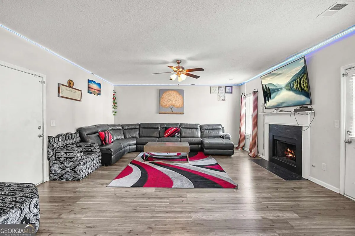 6060 Waterton Drive