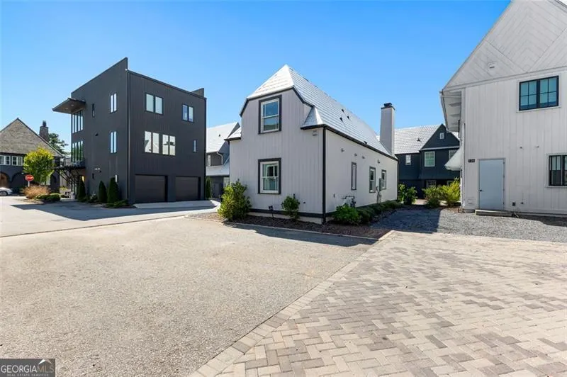 307 Ravenhurst
