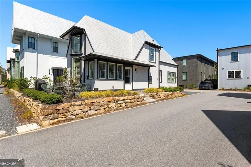 307 Ravenhurst