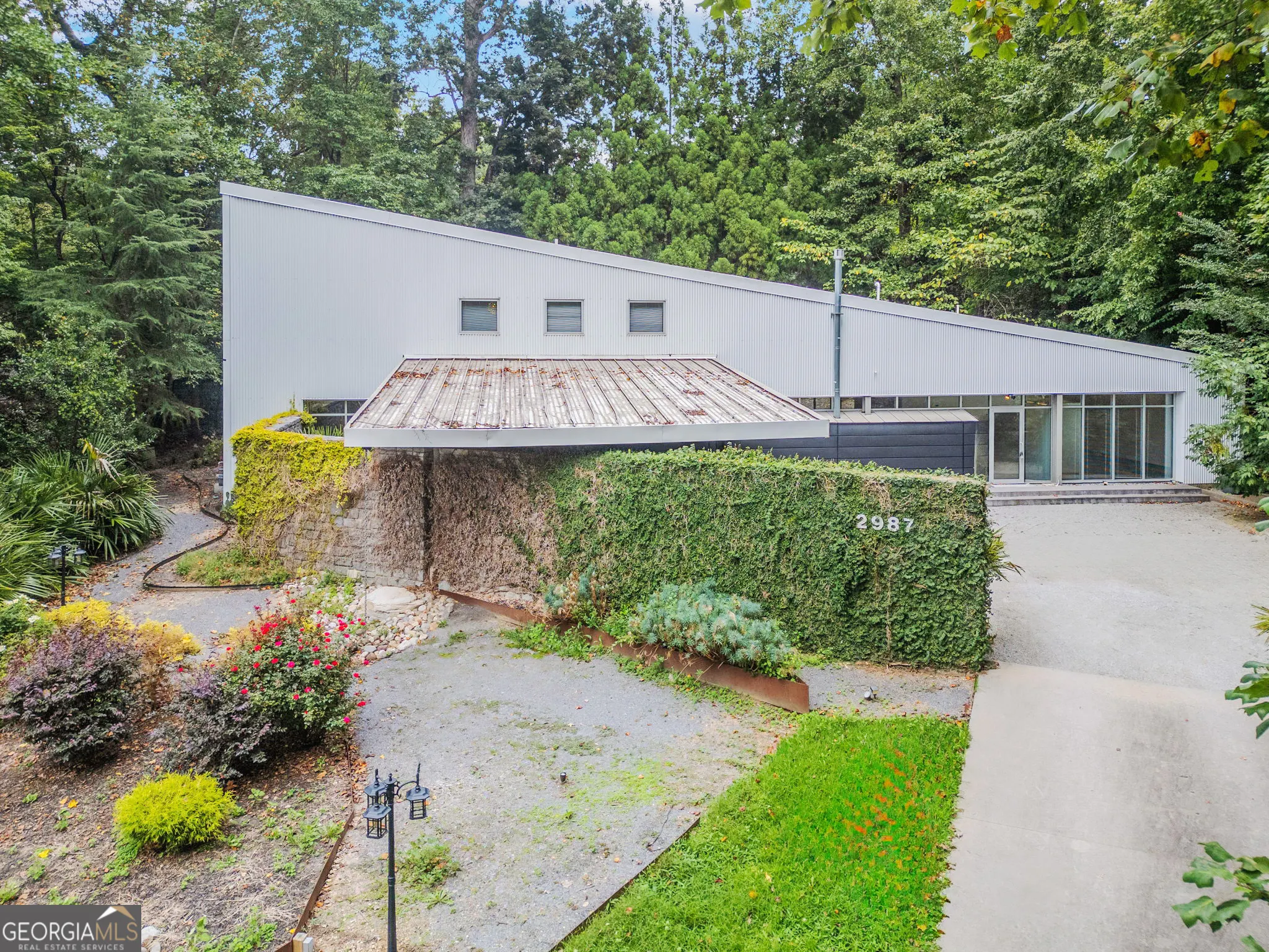 2987 Northside Drive NW