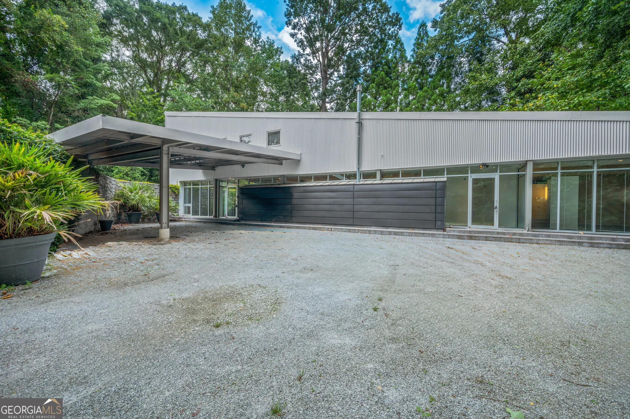 2987 Northside Drive NW