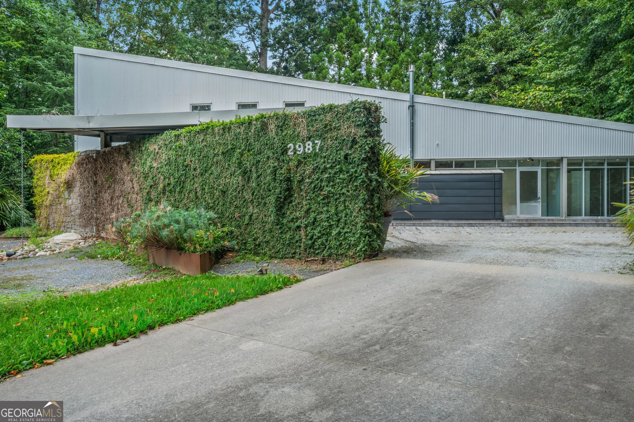 2987 Northside Drive NW