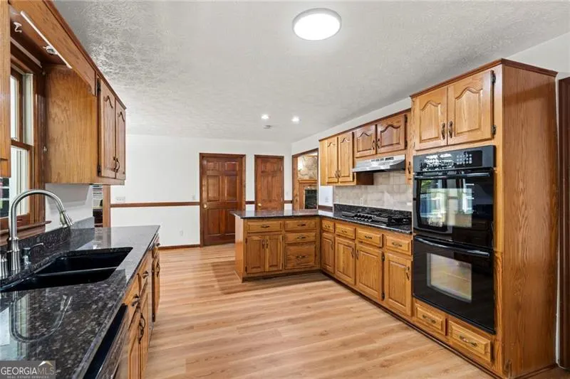 3555 Chattahoochee Road