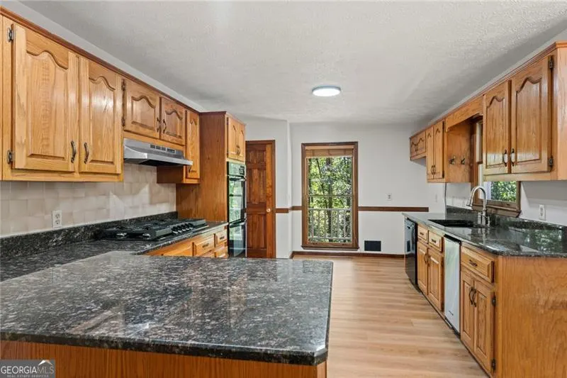 3555 Chattahoochee Road