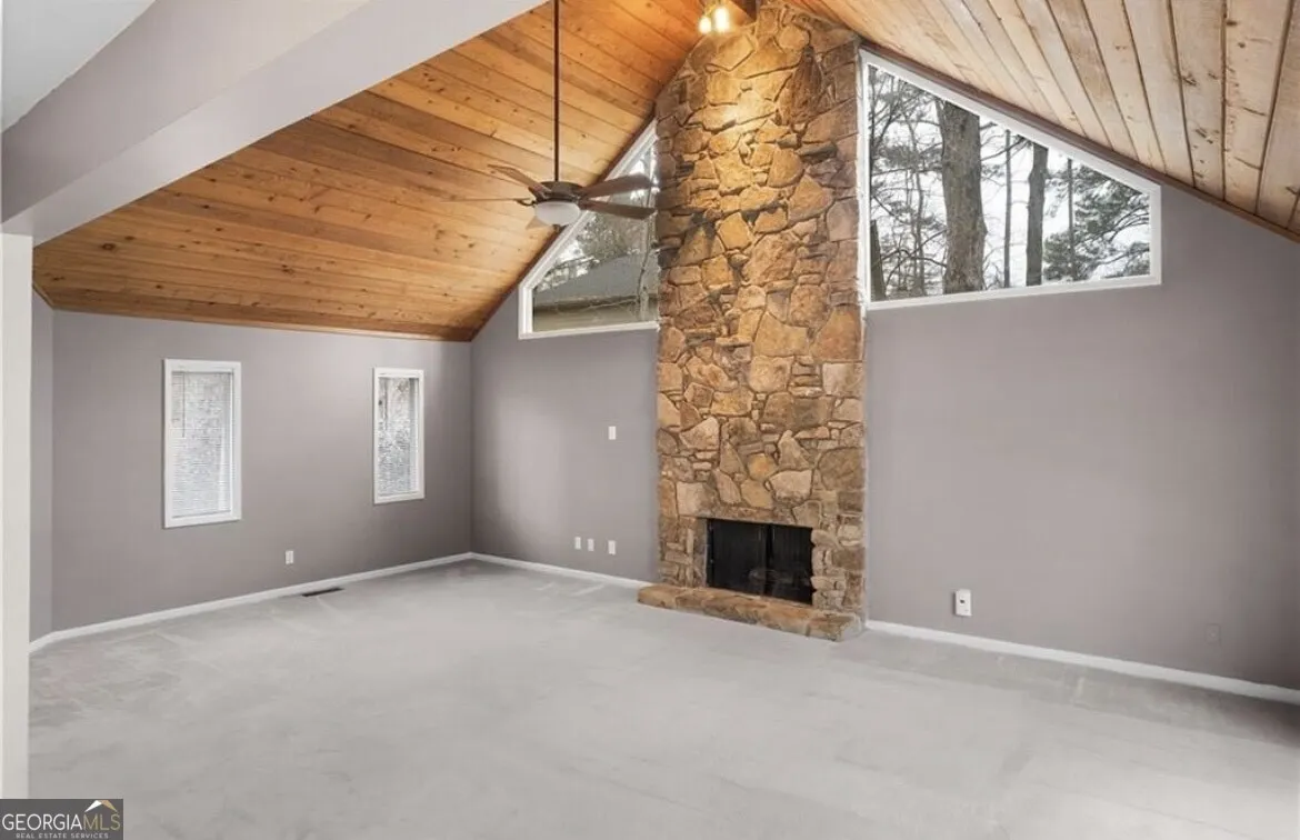 4209 Loch Highland Parkway NE