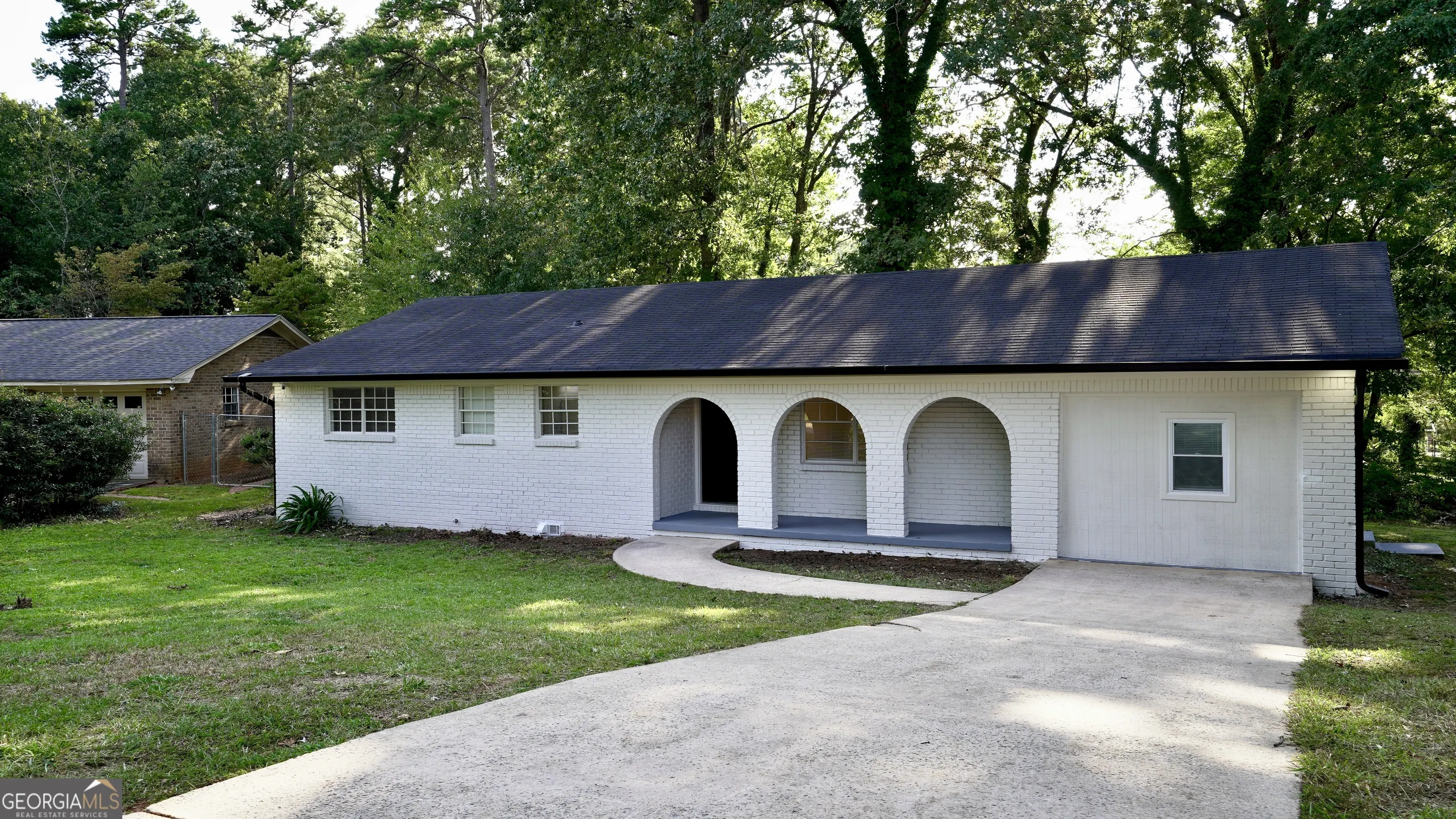 868 Maxey Hill Court