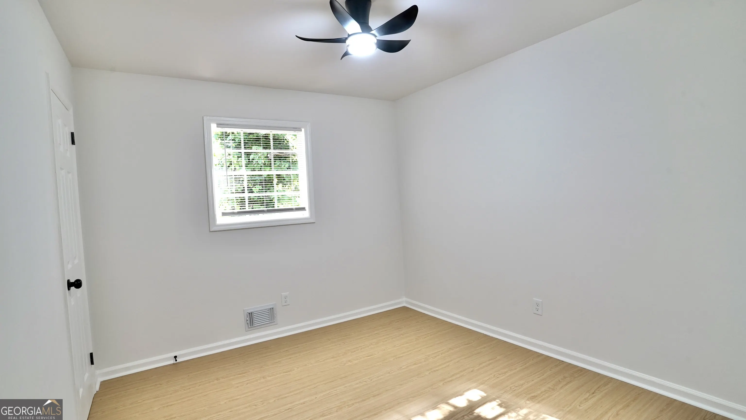 868 Maxey Hill Court
