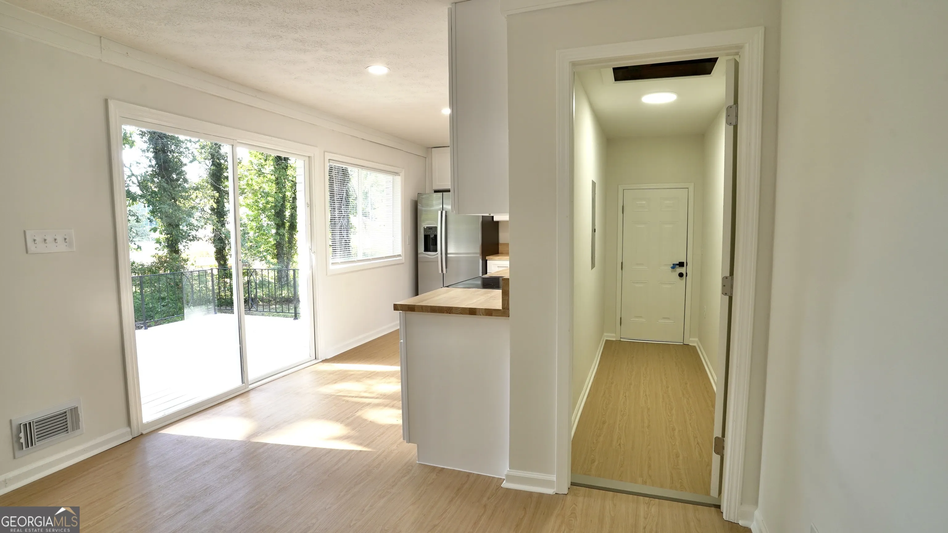 868 Maxey Hill Court
