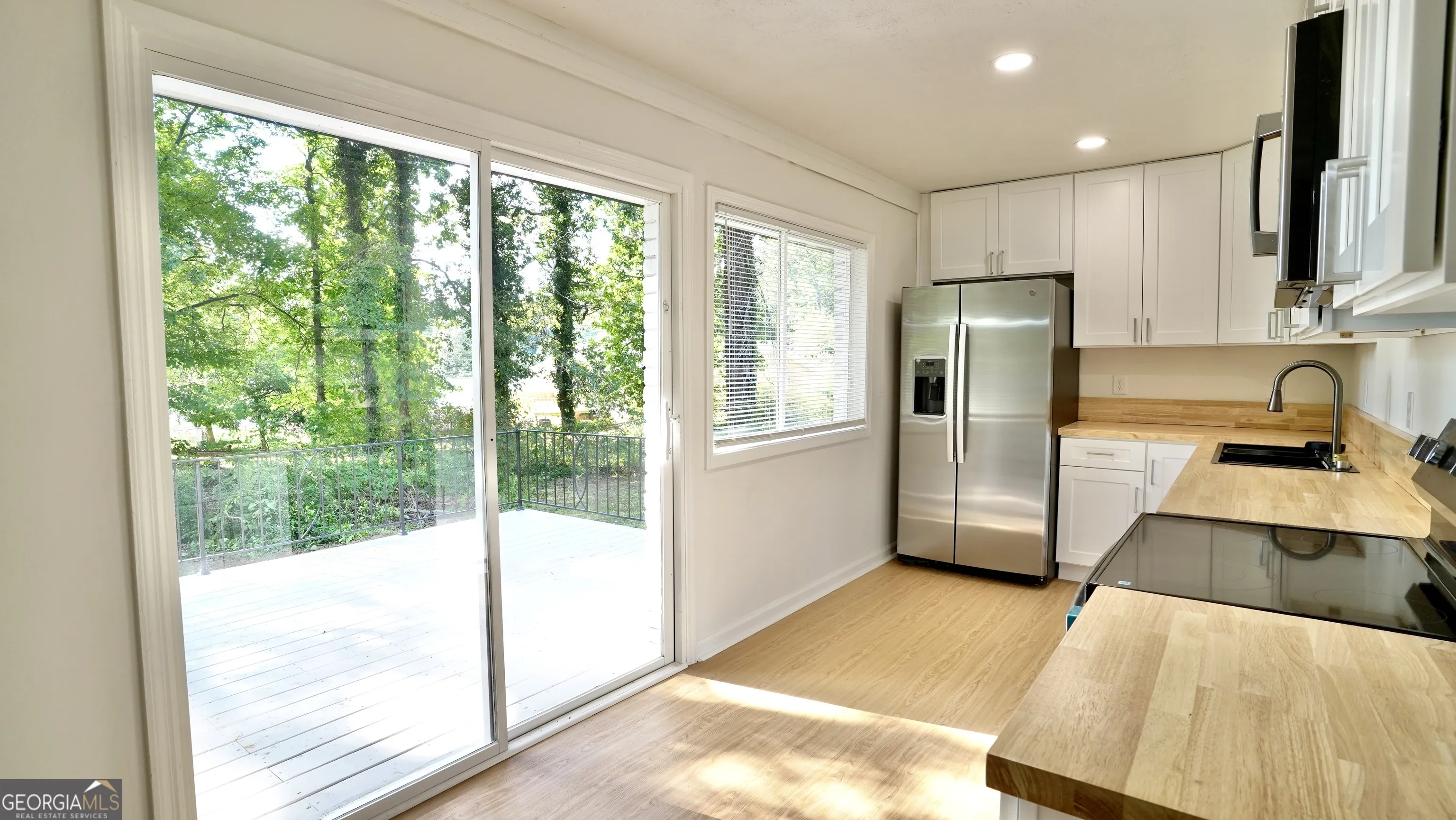 868 Maxey Hill Court