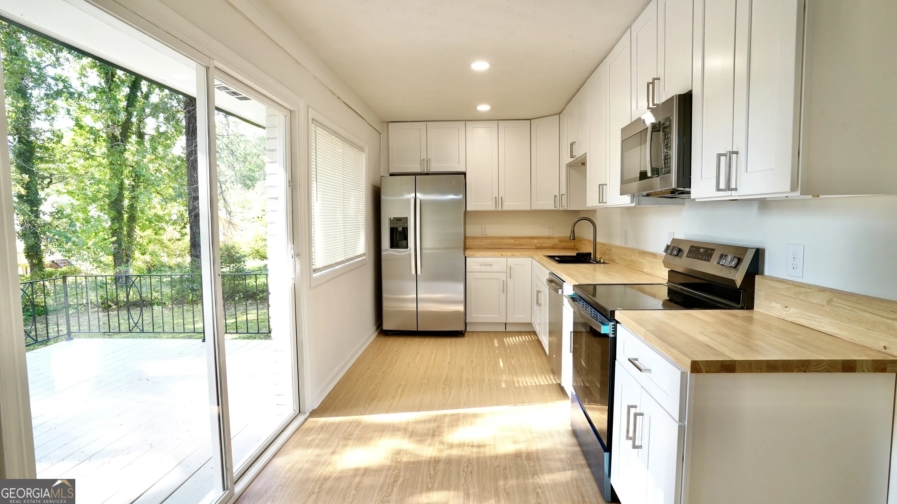 868 Maxey Hill Court