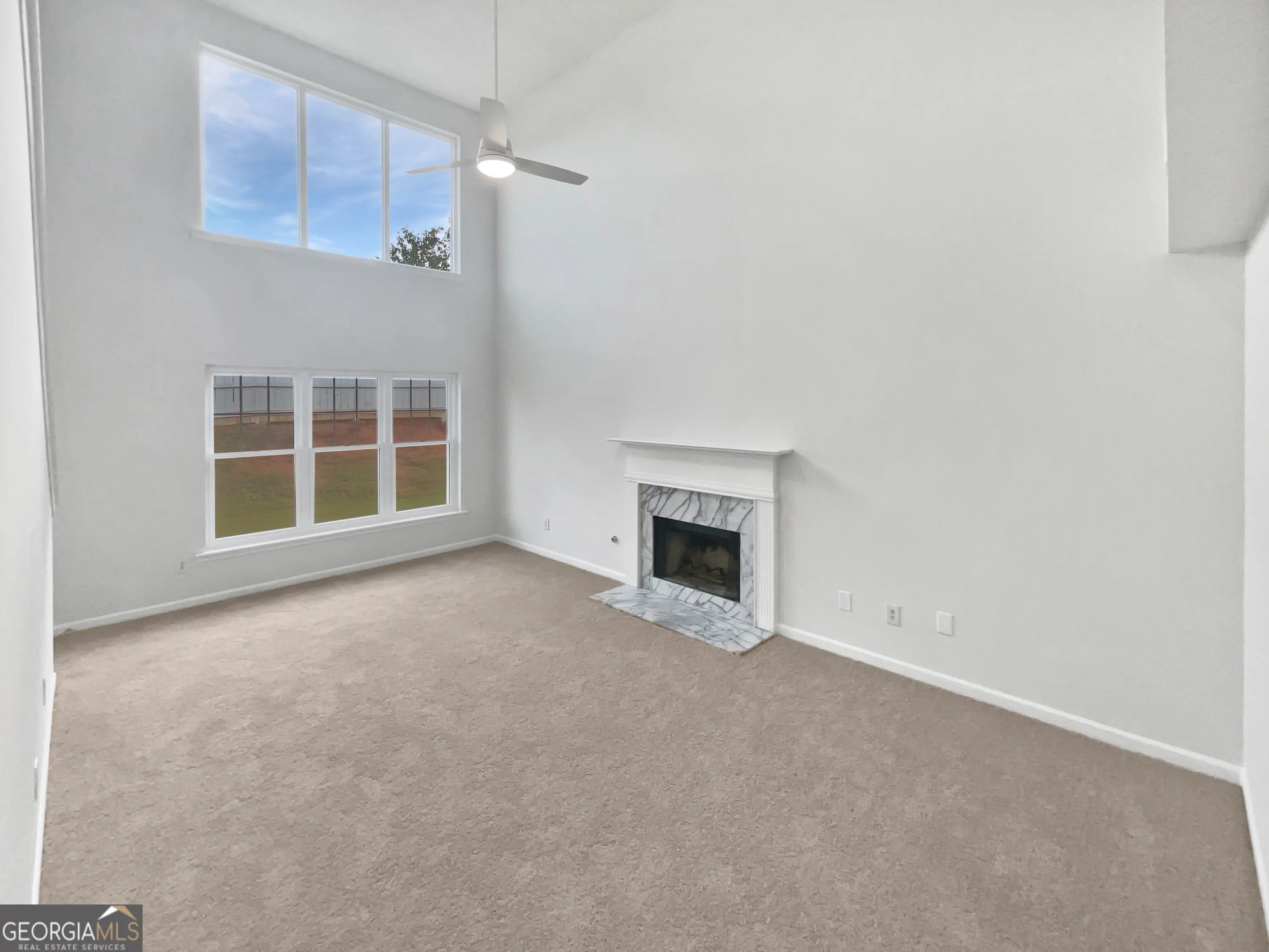 # 71 9562 Lakeview Circle, ## 71