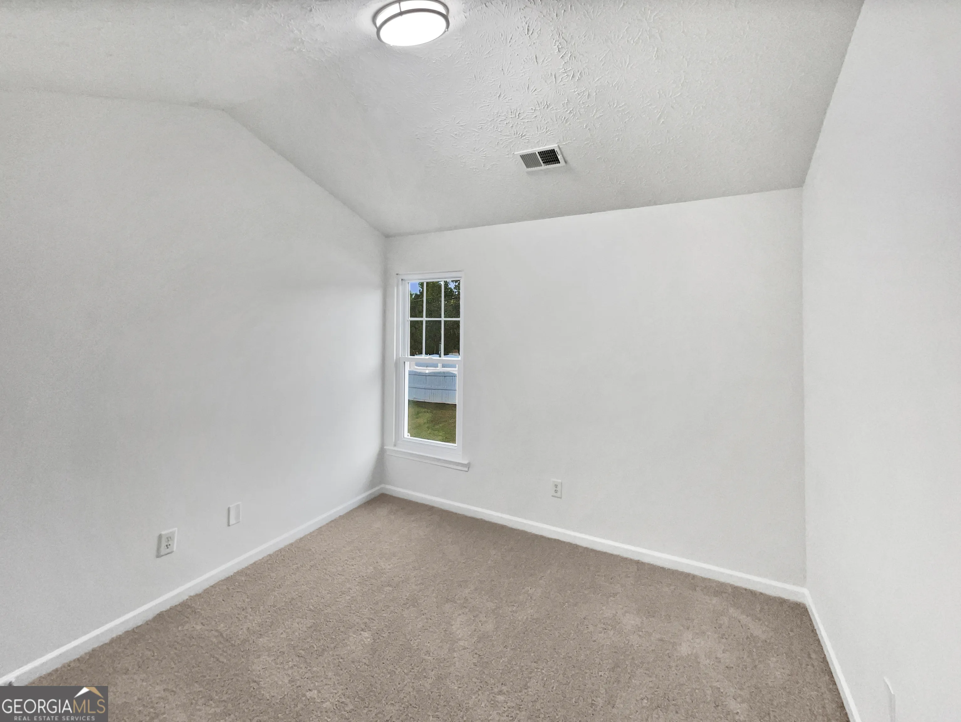 # 71 9562 Lakeview Circle, ## 71