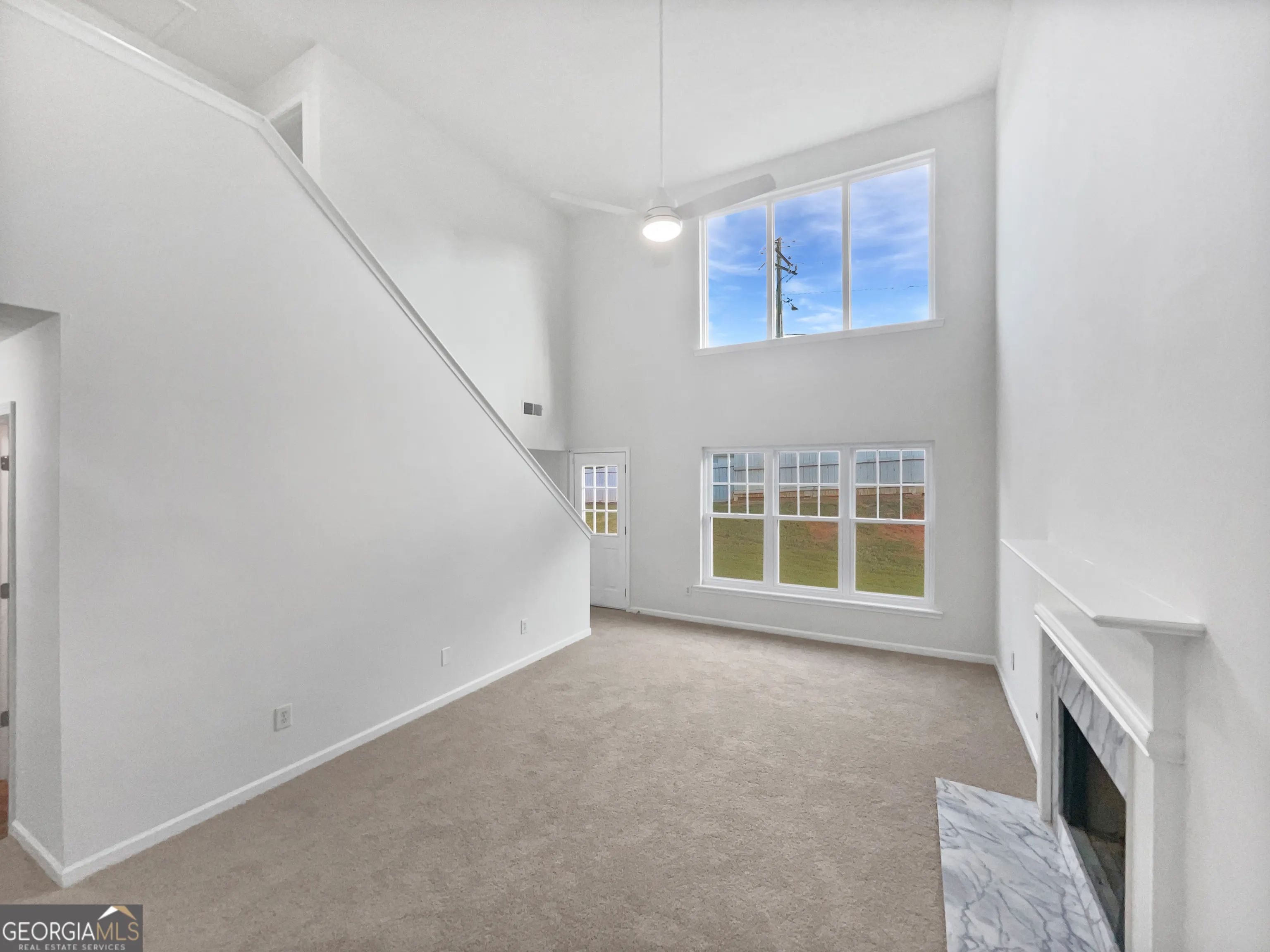 # 71 9562 Lakeview Circle, ## 71