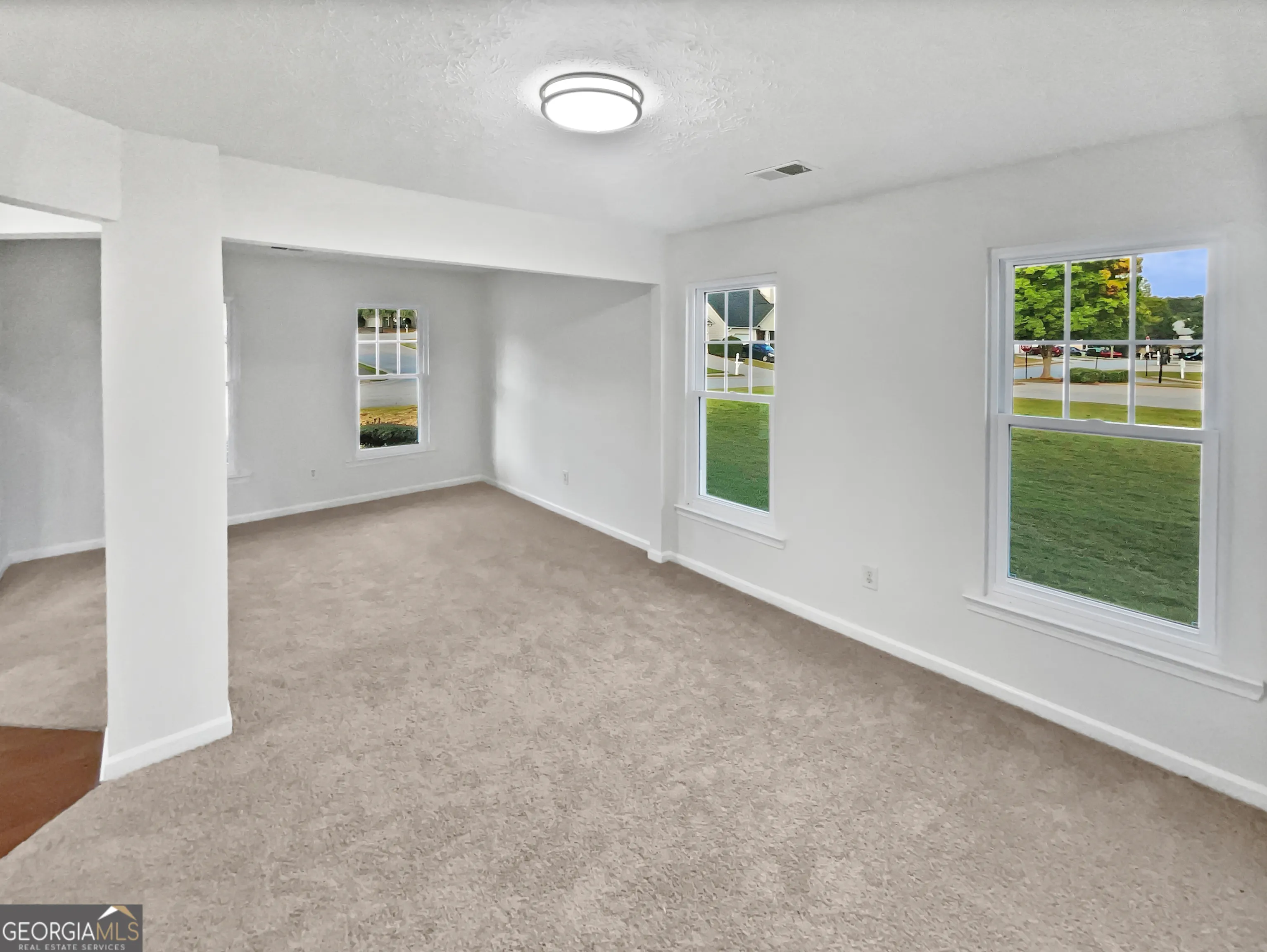 # 71 9562 Lakeview Circle, ## 71