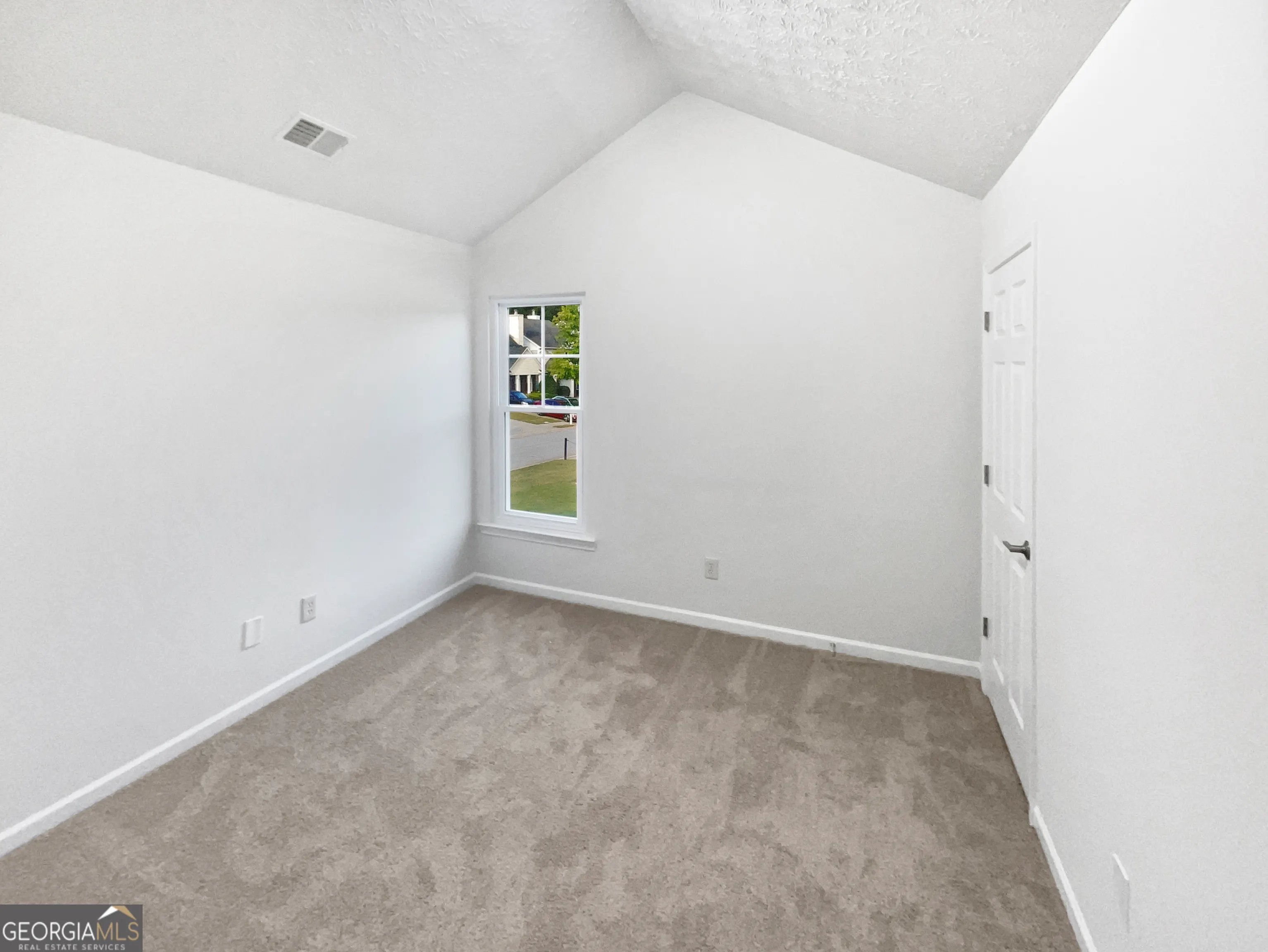 # 71 9562 Lakeview Circle, ## 71