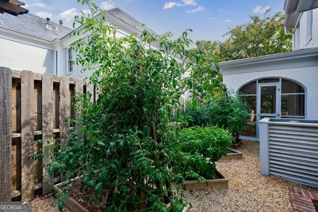 42 Camden Road NE
