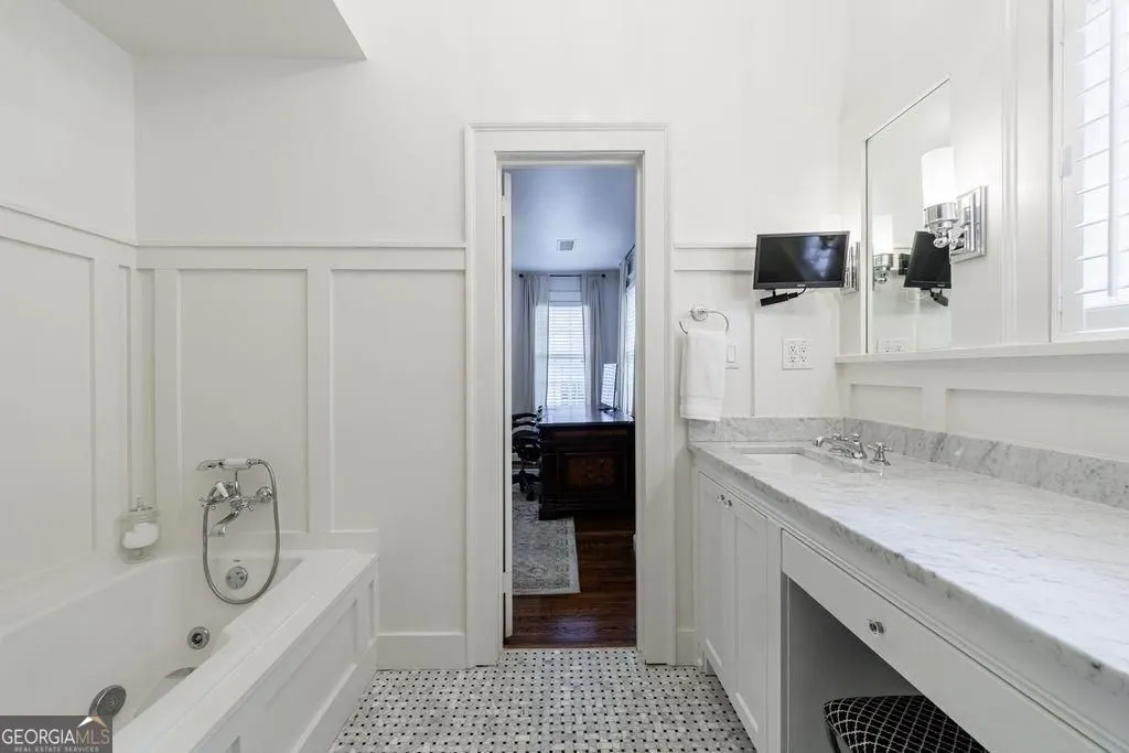 42 Camden Road NE