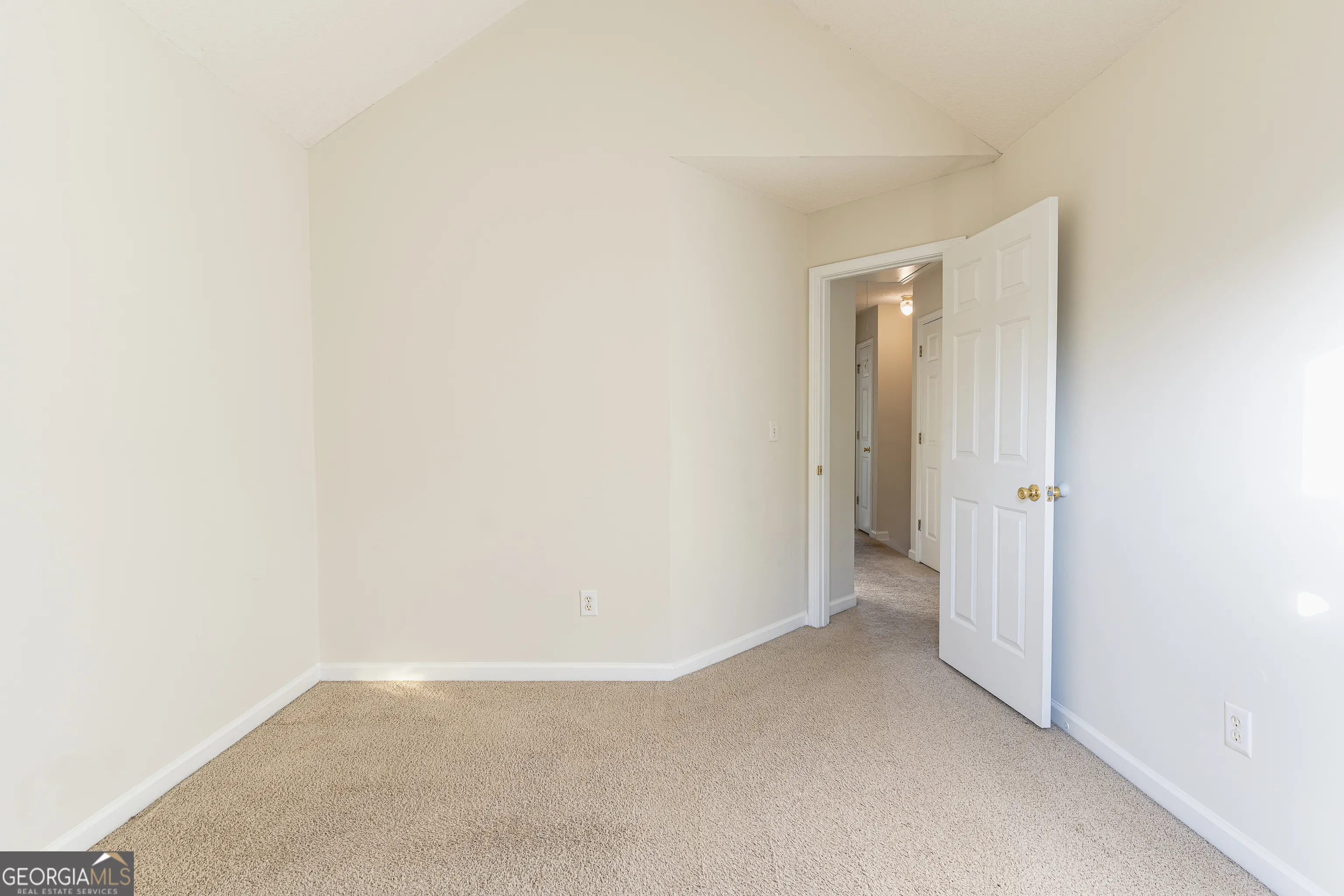2536 Lancewood Lane