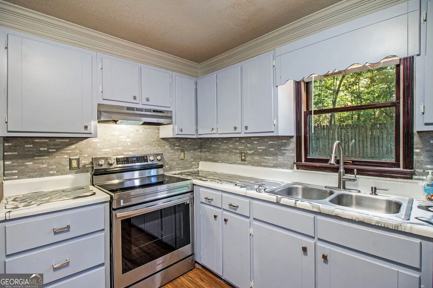 60 Woodland Road SW