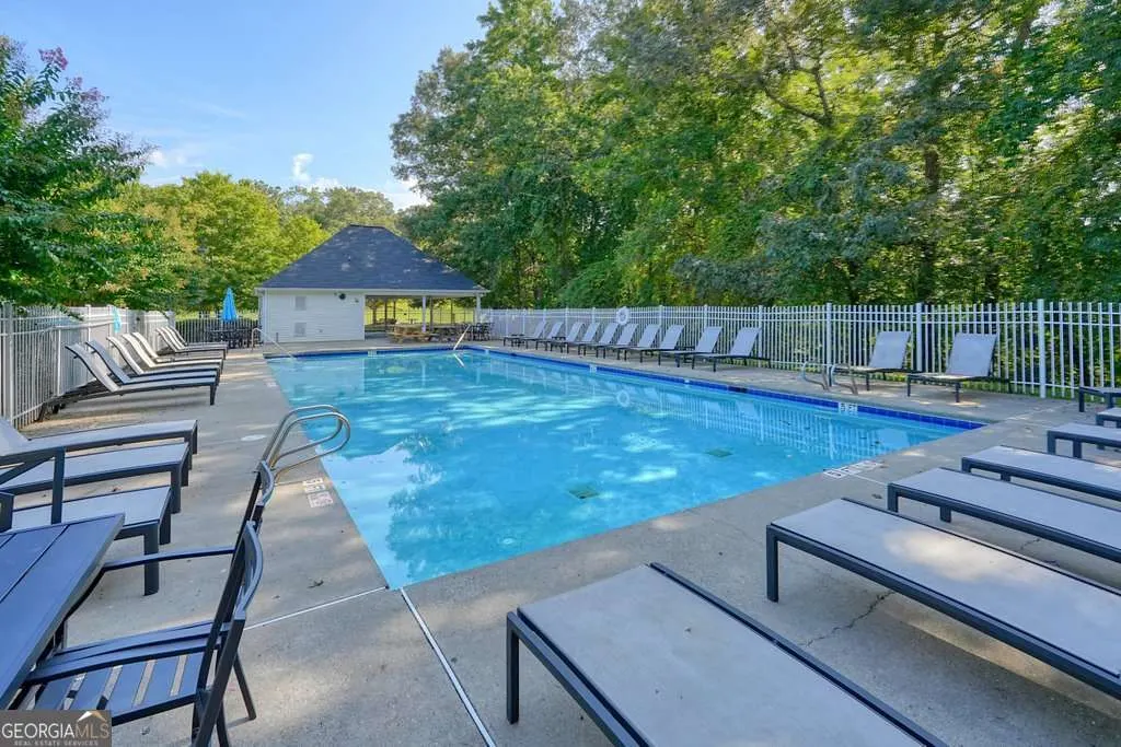 1124 Fieldstone Drive