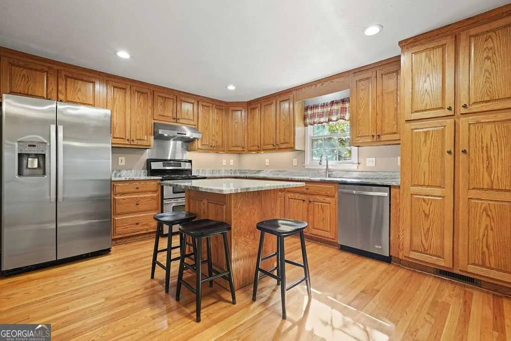 1124 Fieldstone Drive