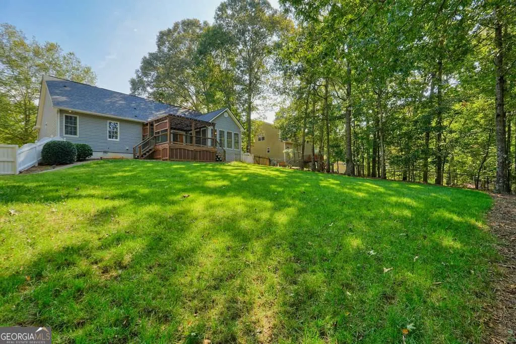 1124 Fieldstone Drive