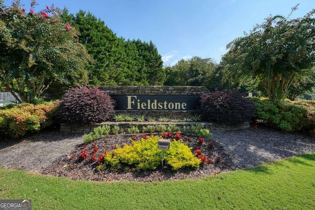 1124 Fieldstone Drive