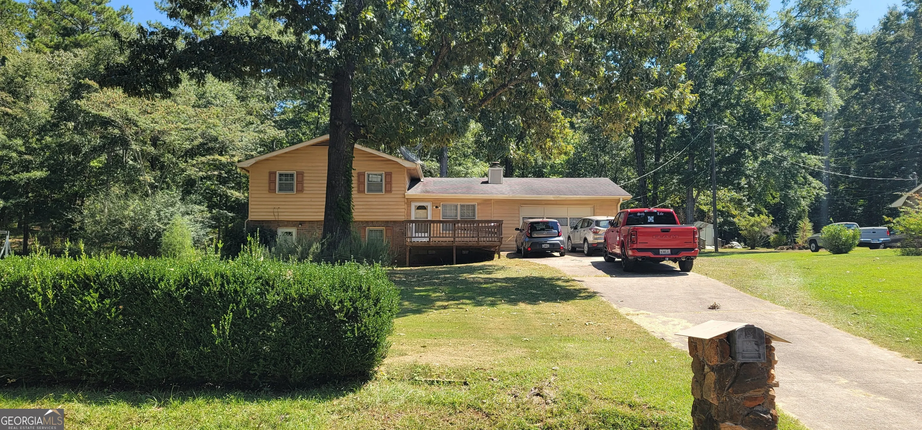 150 N Lake Drive