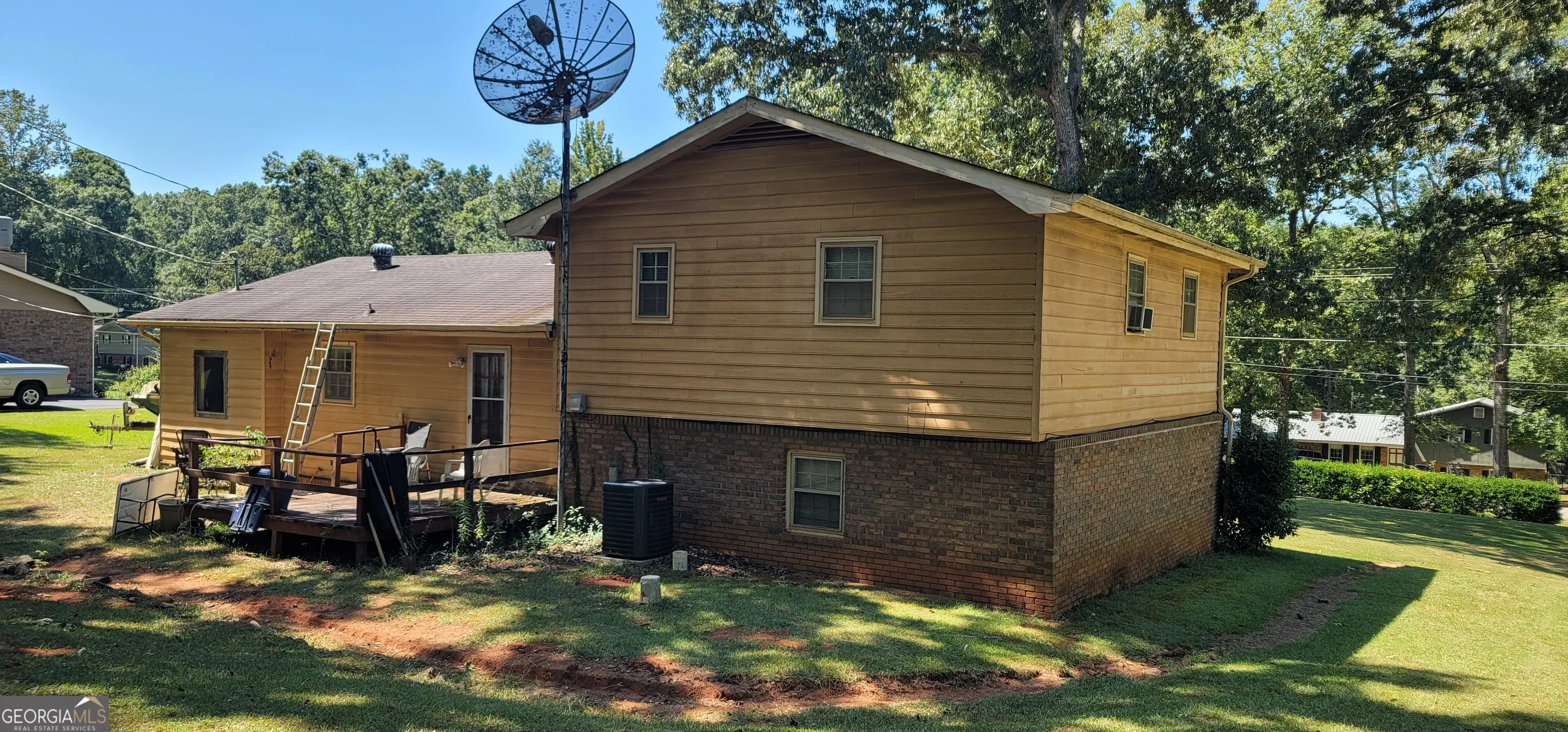 150 N Lake Drive