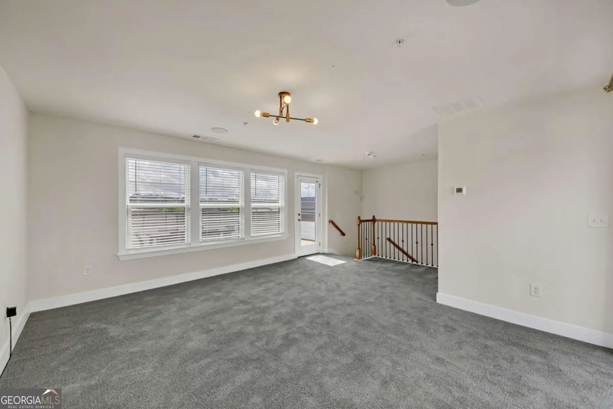 860 Stonehill Lane