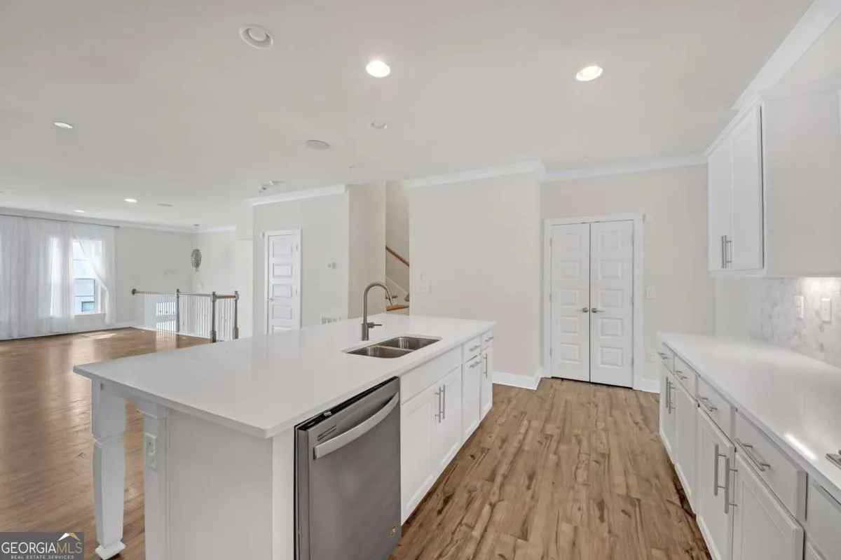 860 Stonehill Lane