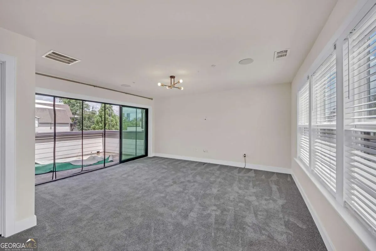 860 Stonehill Lane