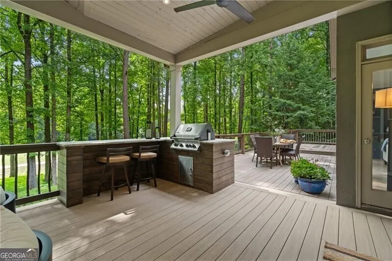 4435 PEMBERTON Cove