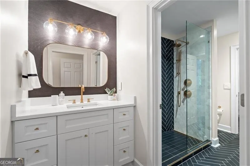 4435 PEMBERTON Cove