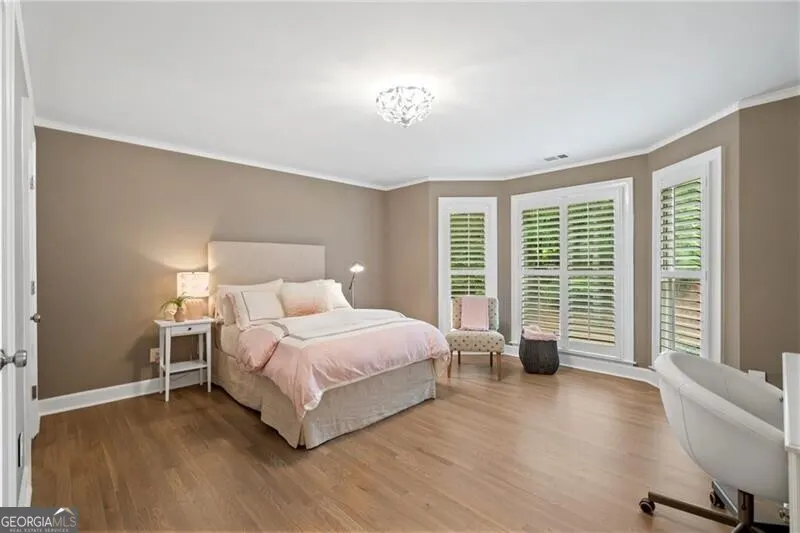 4435 PEMBERTON Cove