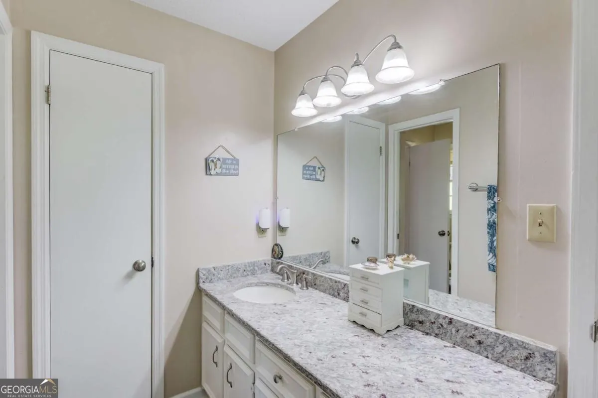 3574 Thompson Bend